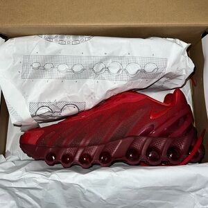 Nike Red DN8 Red Sneakers 2025